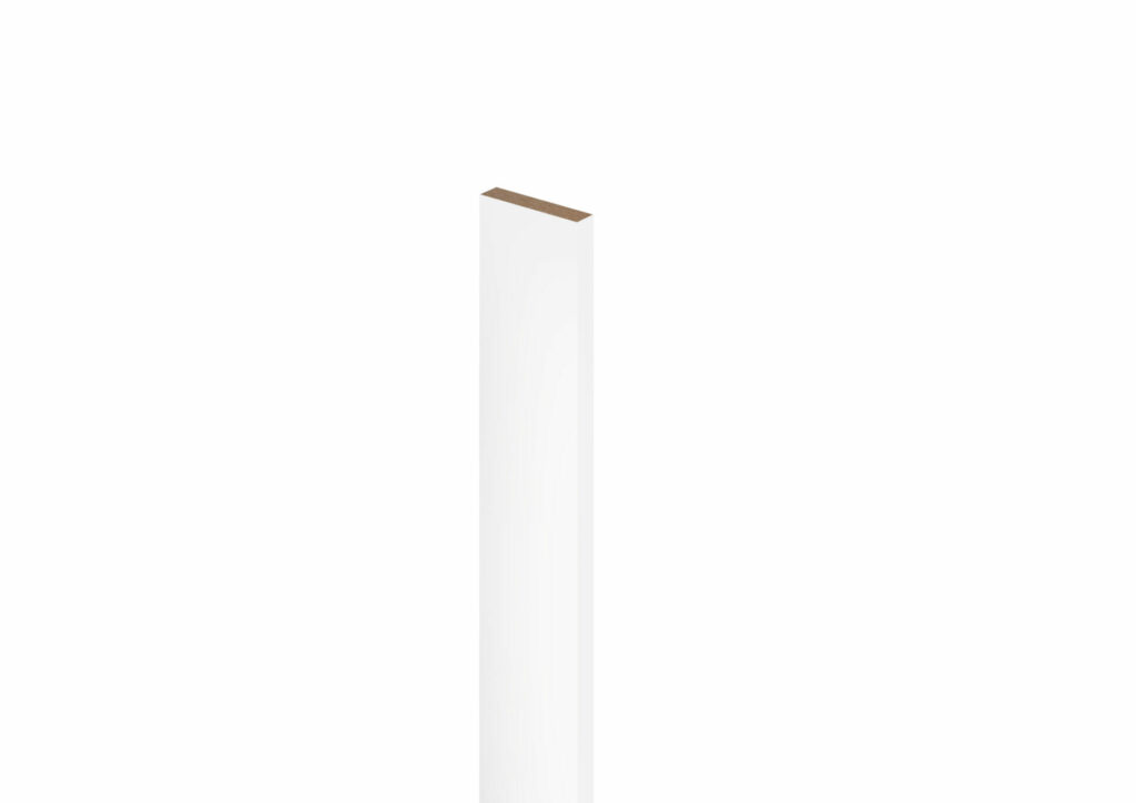 Baltos spalvos intarpas| 30x6x2750 mm | kodas - IN306BA